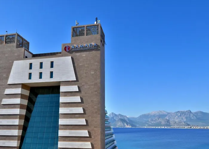 Ramada Plaza Antalya Otel